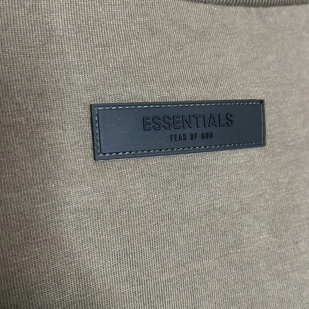 Essentials Fear of God Flocked boxy Logo Short Sleeve Tee - Picture 4 of 9